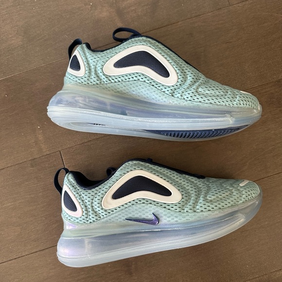 Nike Air Max 720 Women’s Sneakers - Picture 8 of 8